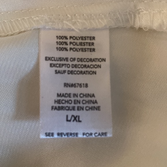 Flora Nikrooz Vintage 1970’s stunning robe w/ beautiful embroidered sleeves - Picture 9 of 10